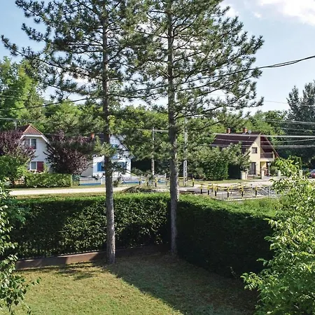 Nyaraló Four Bedroom Holiday In Balatonszemes Balatonboglár
